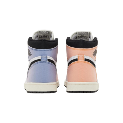 AIR JORDAN 1 HIGH OG ‘SKYLINE’