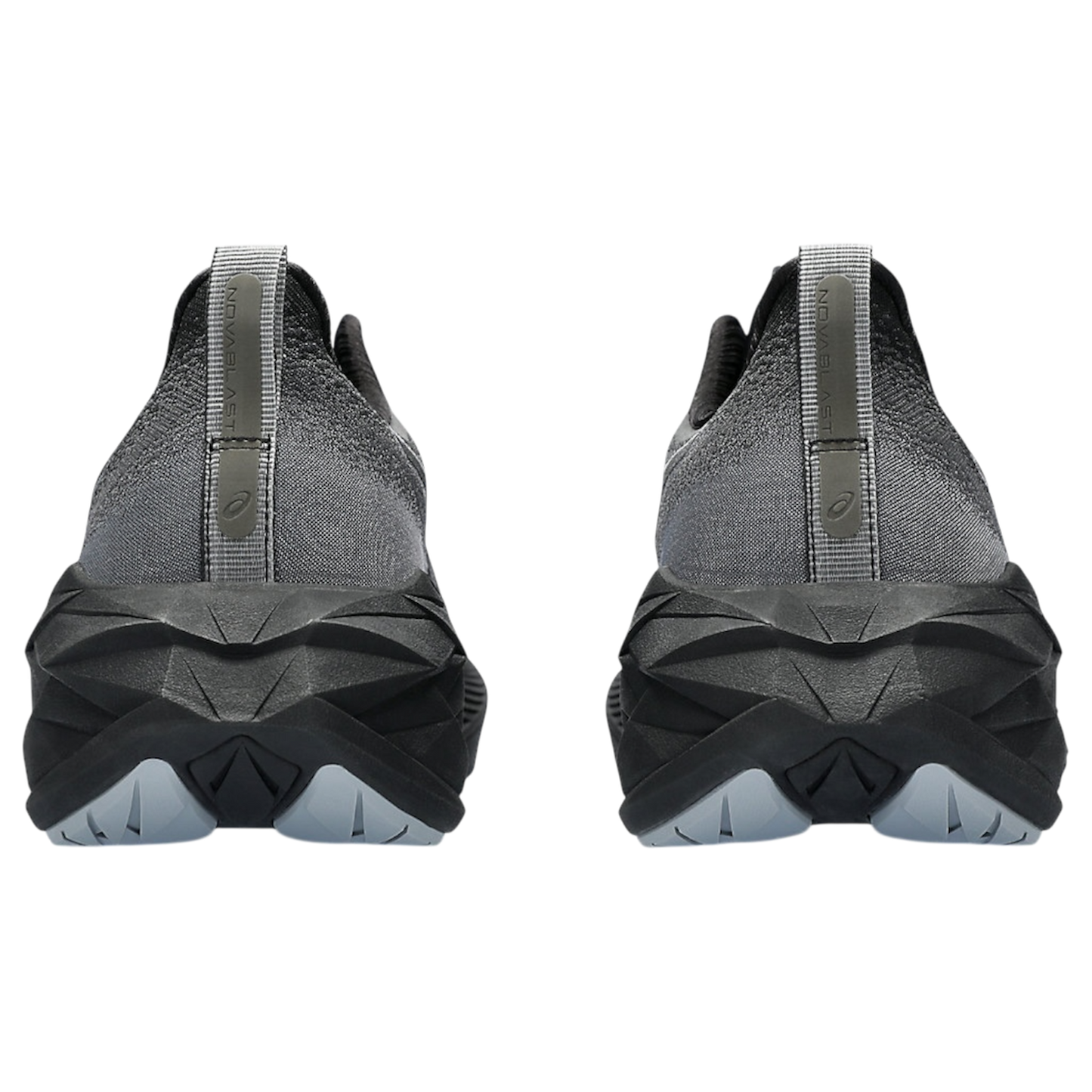 ASICS NOVABLAST 4 Wide ‘Black Graphite Grey’