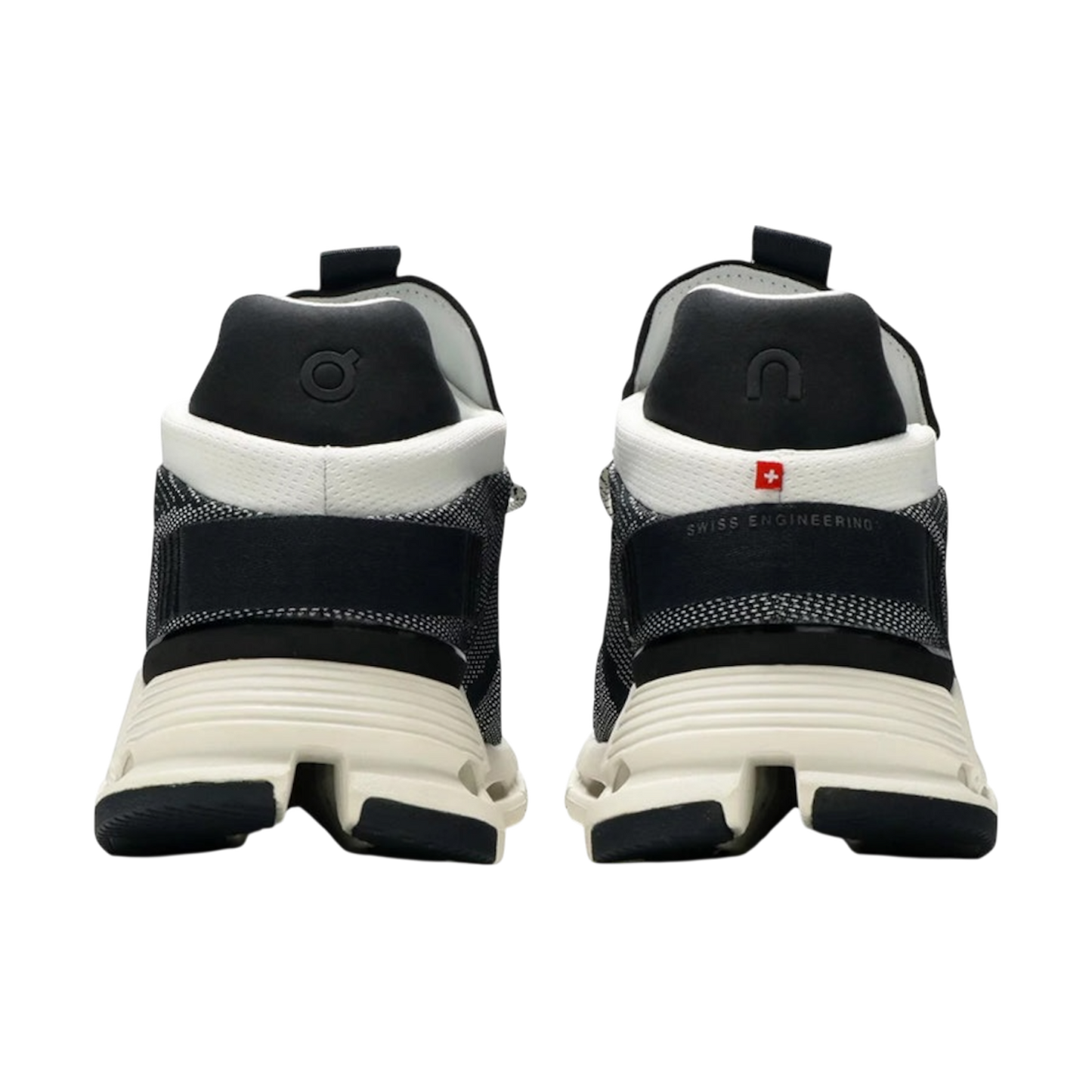 ON Cloudnova ‘White/Black’