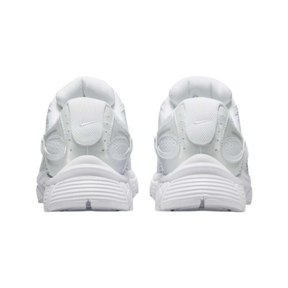 حذاء نايكي V5 RNR أبيض