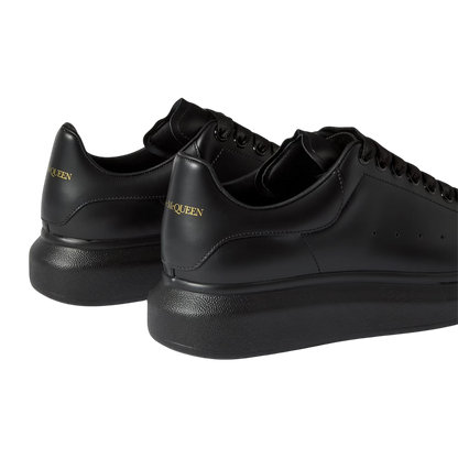 ألكسندر ماكوين كبير الحجم "أسود بالكامل"